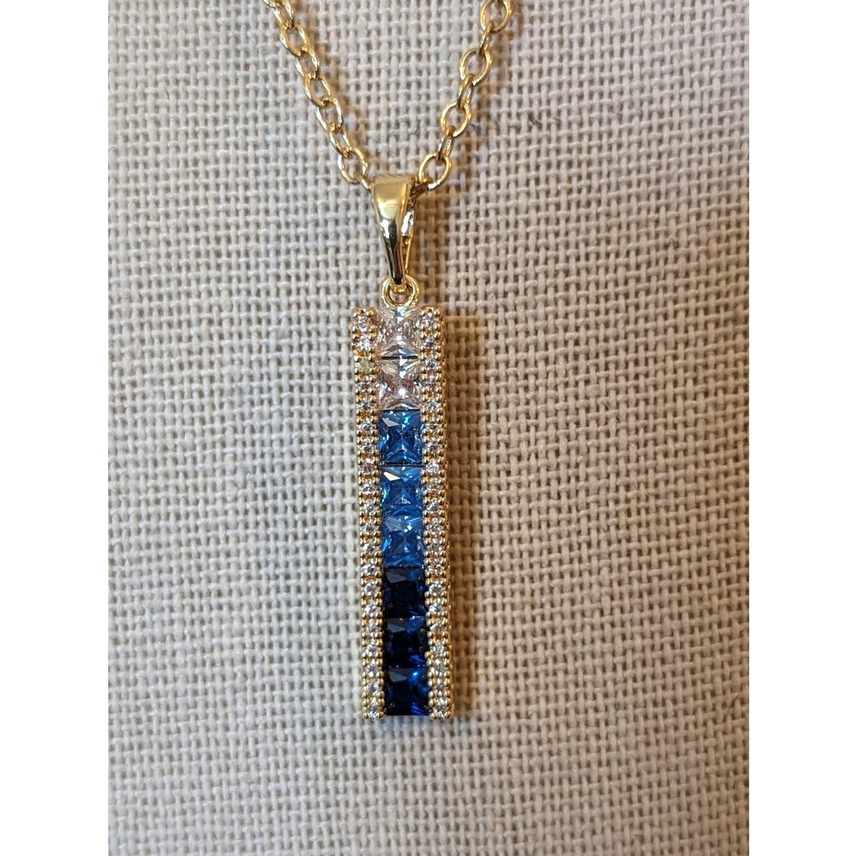Vince Camuto Blue Ombre Channel Set Crystal Gold Tone Necklace NWOT