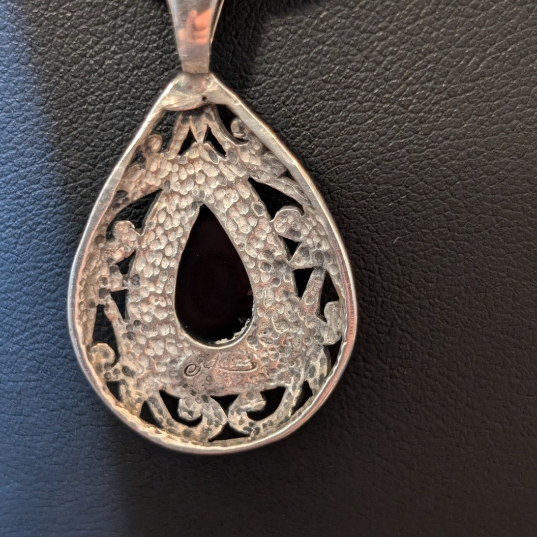Vtg Jezlaine 925 Sterling Filigree Teardrop Onyx Pendant on 925 Cord Necklace