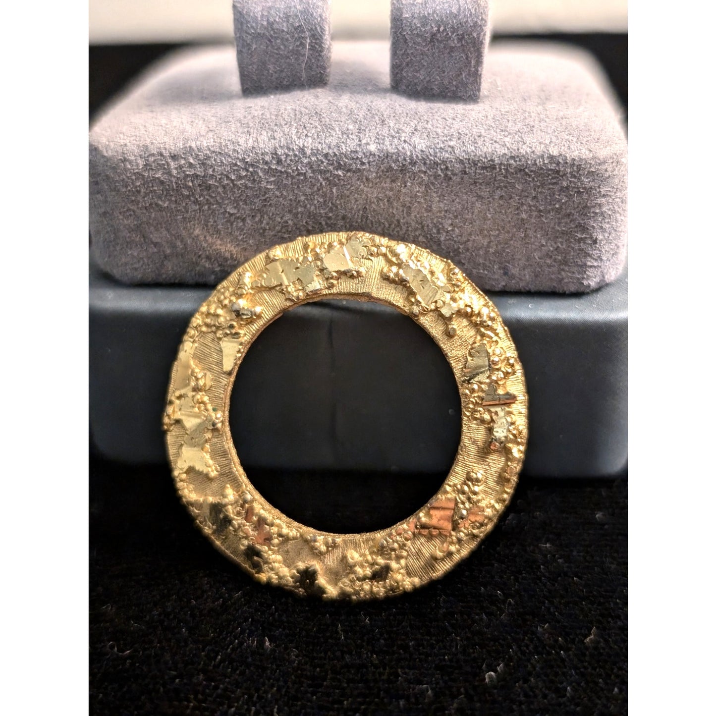 Vintage Mamselle Gold Tone Circle Brooch