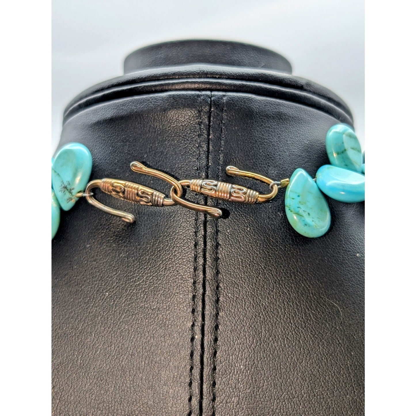 Blue Teardrop Petal Stone Bead Choker 17.5" Necklace