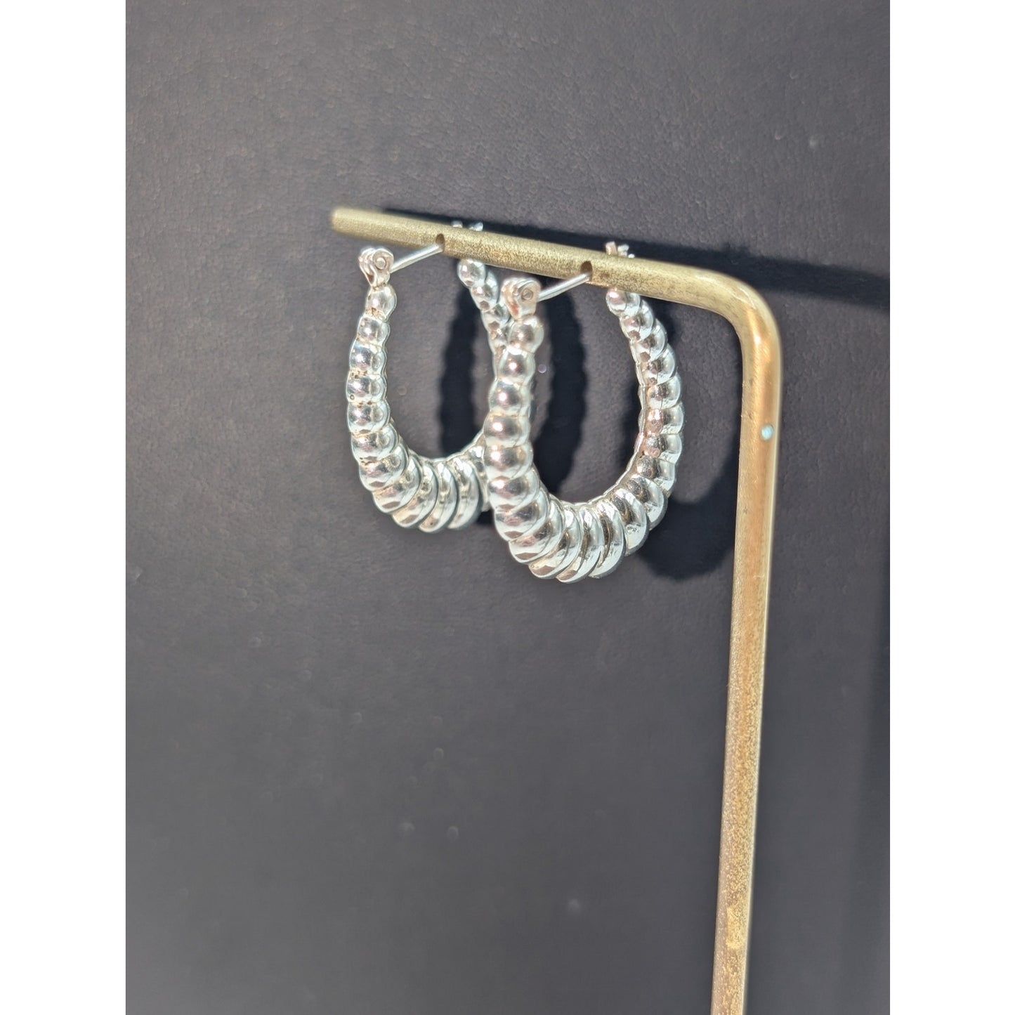 Vintage 925 Sterling Silver Ribbed Oval Hoop Earrings