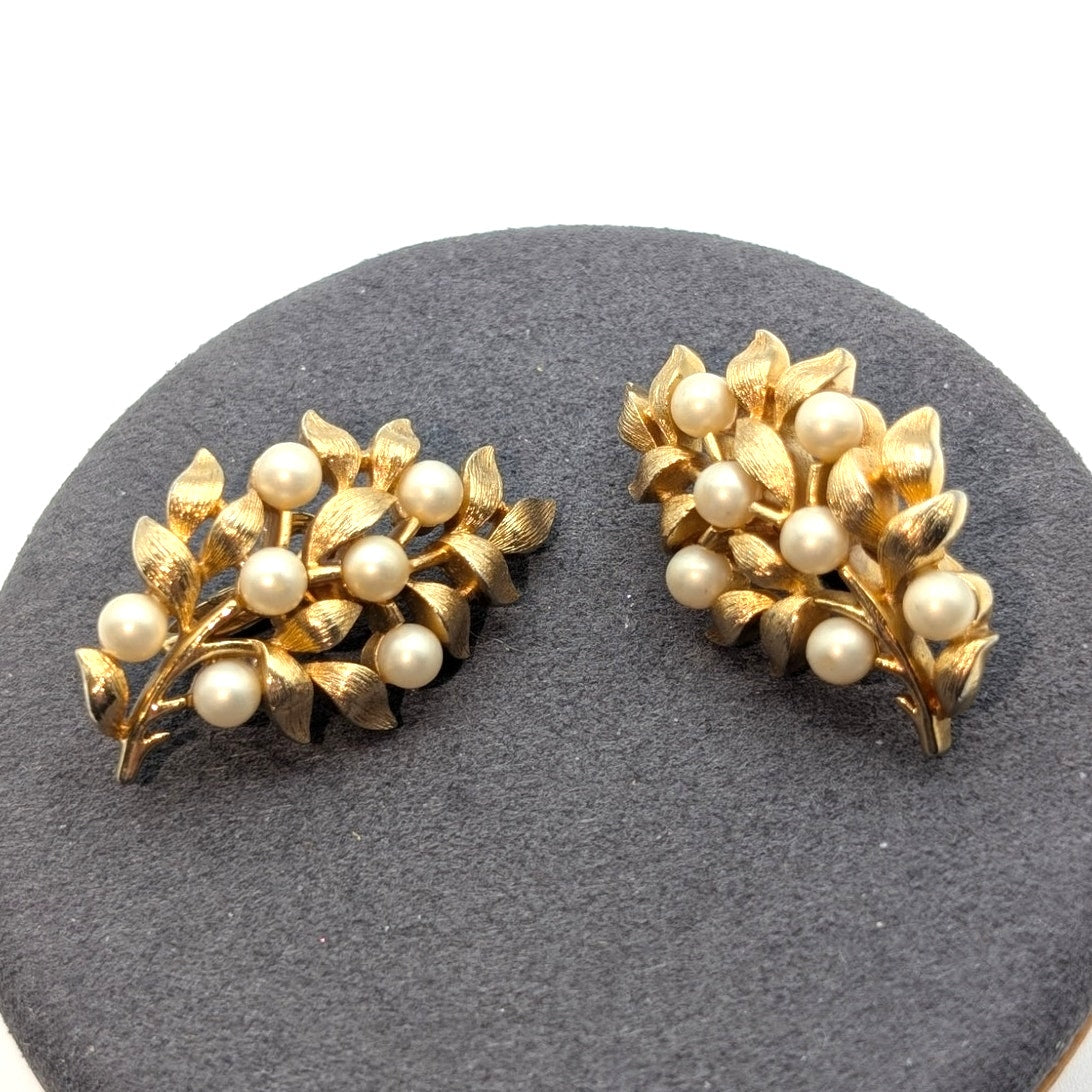 Vintage Signed Trifari Faux Pearl Brushed Gold Tone Clip On Earrings