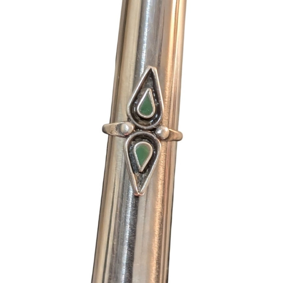 Vintage Sterling Two Green Bezel Set Teardrop Stones Elongated Stone Ring Sz 3.5