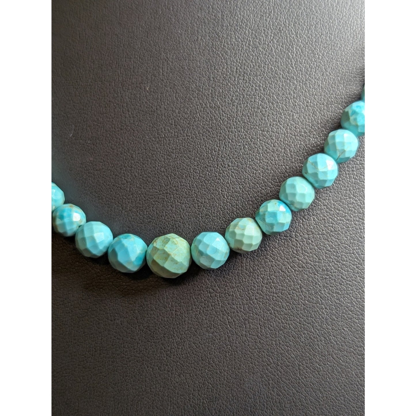 Vintage DTR Sterling Silver Faceted Cut Graduated Turquoise Bead Necklace