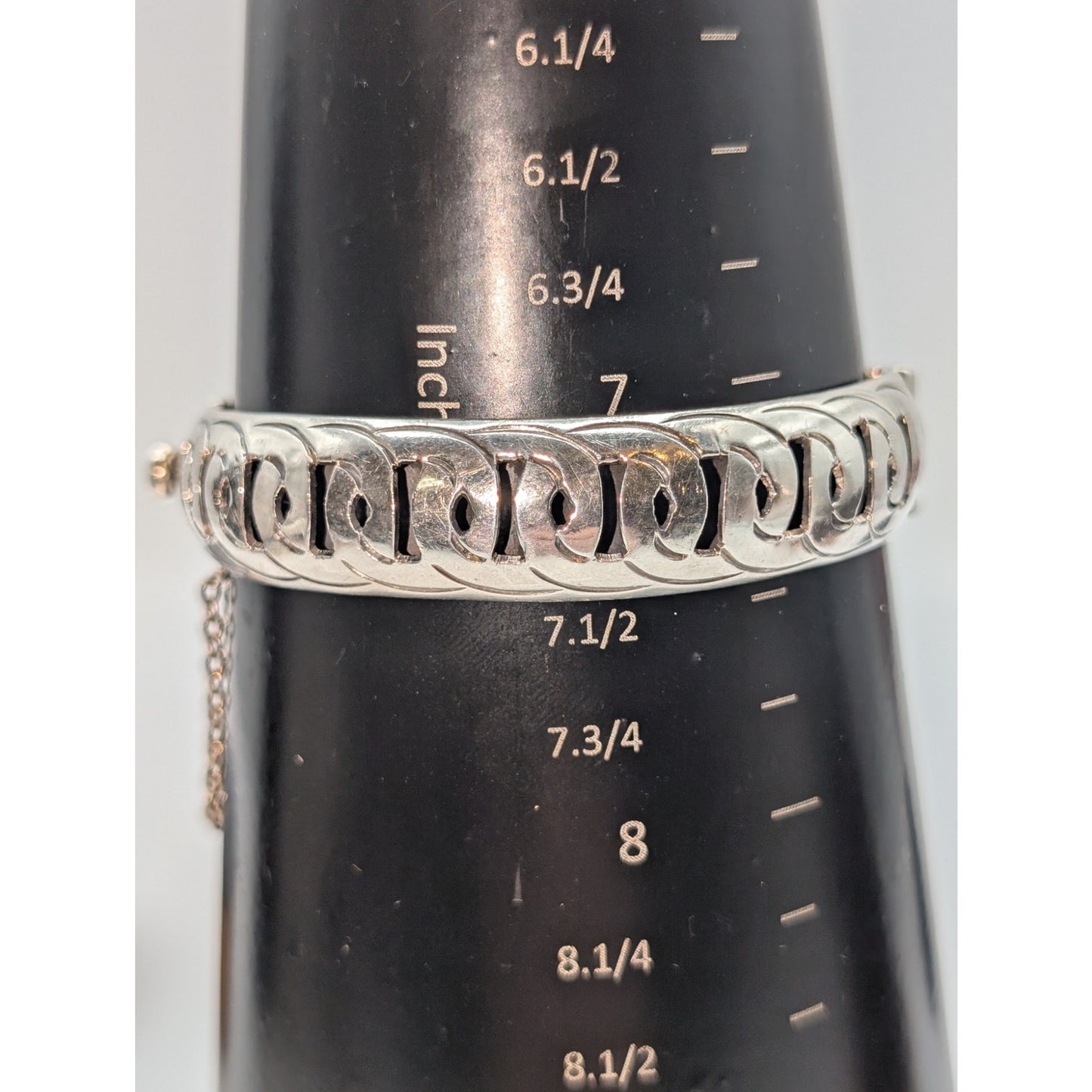 Taxco TM143 Vintage 925 Sterling Silver Dome Cut Out Hinged Bangle Bracelet
