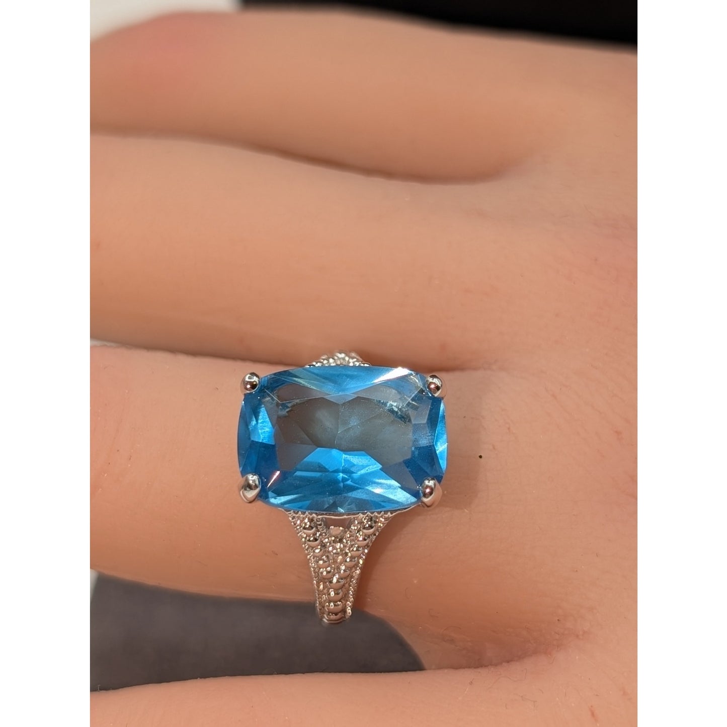 Blue Glass Silver Tone Ring Size 6