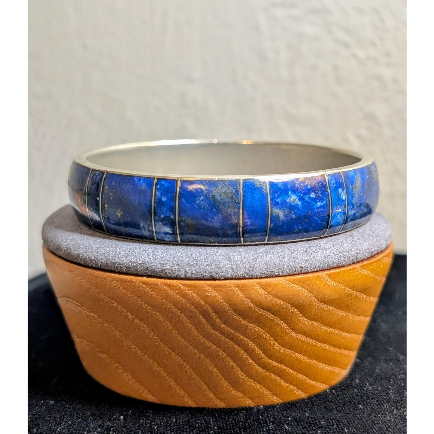 Vintage Sterling Lapis Lazuli Inlaid Bangle Bracelet 40.54 grams