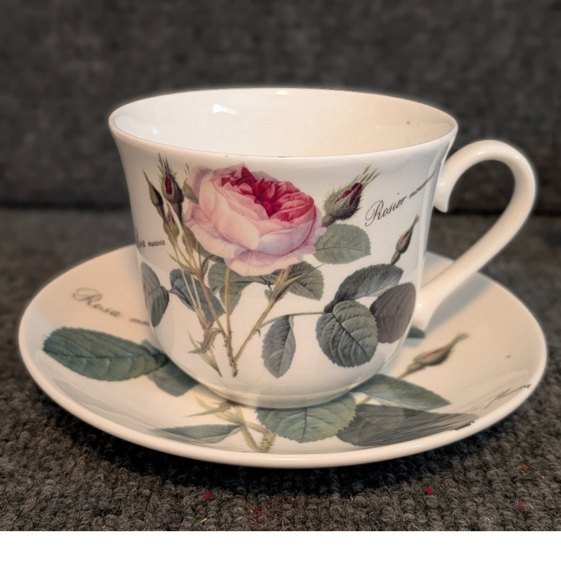 Vtg Roy Kirkham 1996 "Redoute Roses" Bone China English Breakfast Cup & Saucer