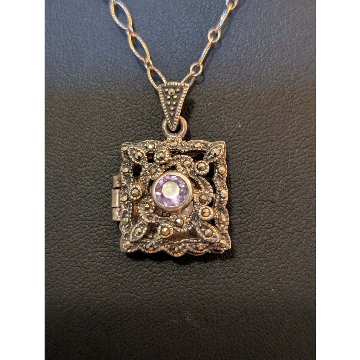 Gorgeous Vtg Amethyst Marcasite Sterling Silver Filigree Locket Pendant Necklace