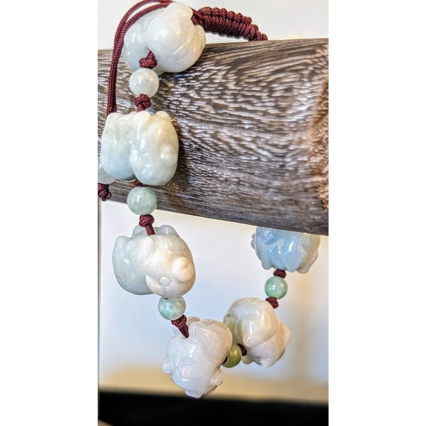 Green Stone Carved Pig Charm Pull Adjustable Bracelet
