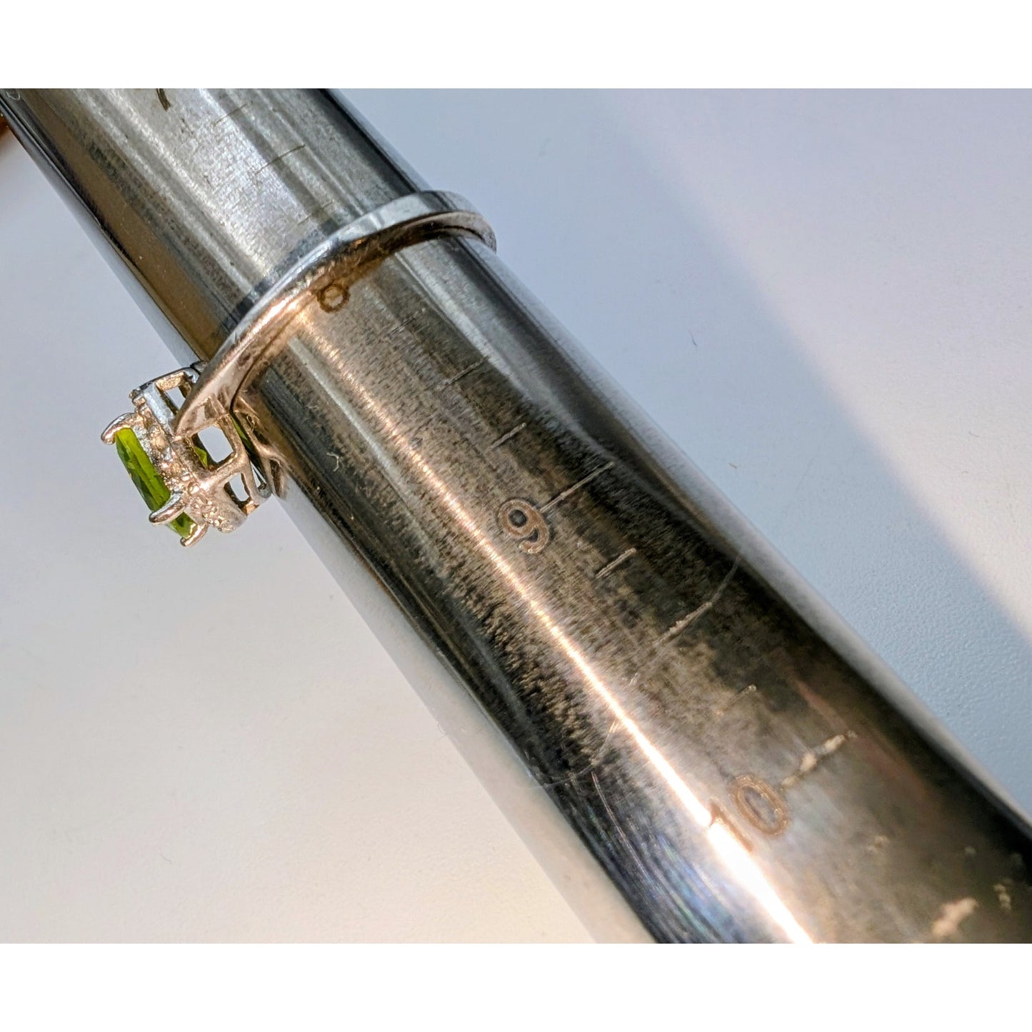 925 Sterling Silver Peridot & Diamond Ring Size 8