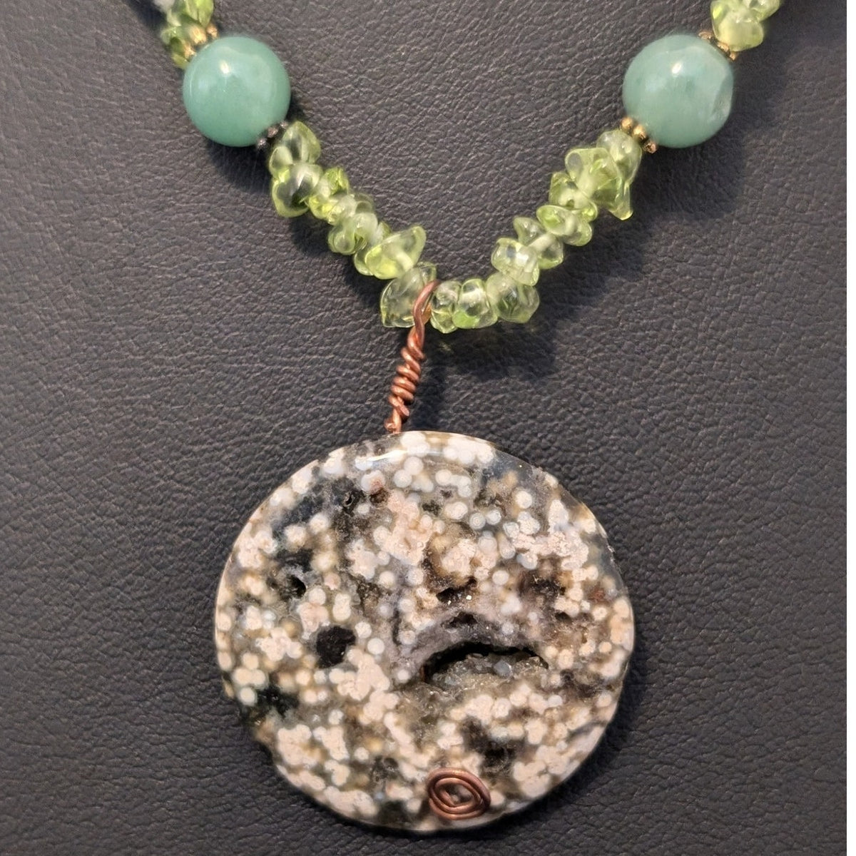 Ocean Jasper Peridot Mother of Pearl Other Gemstone Pendant Beaded 18" Necklace