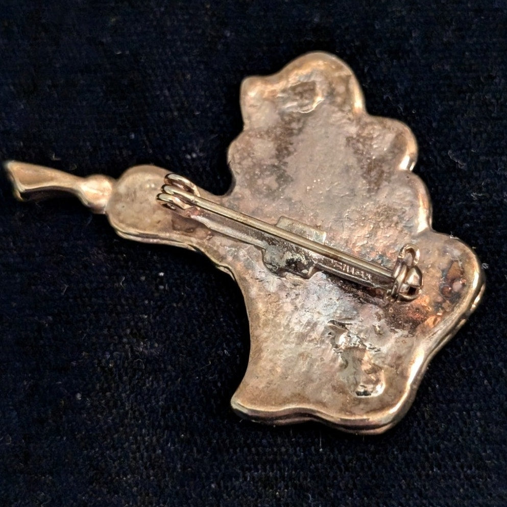Vintage Cream Enamel Flower Gold Tone Brooch