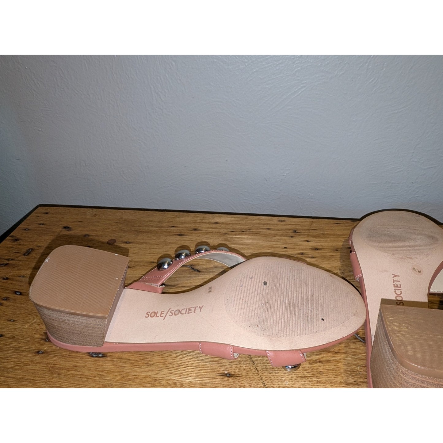 Sole Society Sasandrah Butter Nappa Studded Block Heel Sandal Womens Sz 9