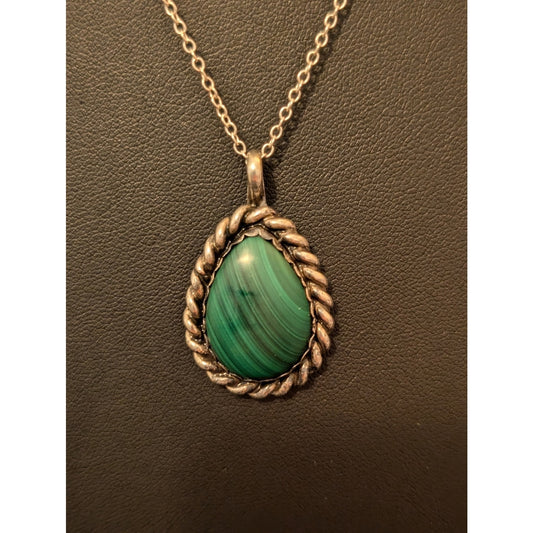 VTG Navajo Fannie Sanchez Signed P. FNE Sterling Malachite Pendant Necklace