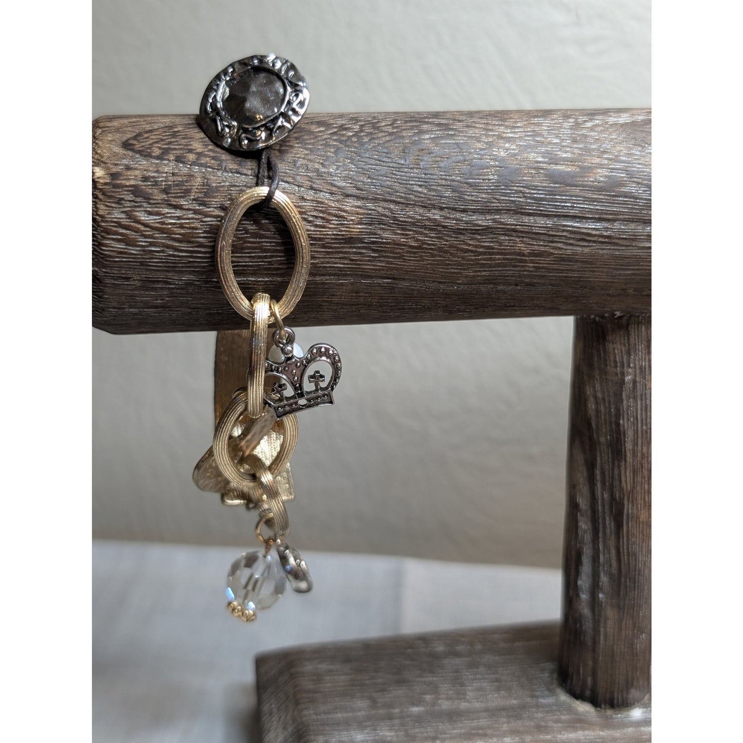 Faux Turquoise Pearl Textured Gold Tone Oval Links & Charms Bracelet