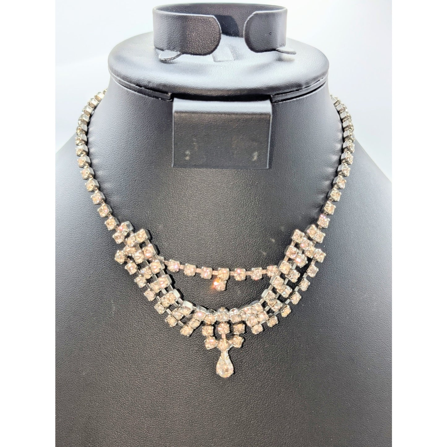 Vintage Rhinestone Silver Tone Fold Over Clasp 14.75" Necklace