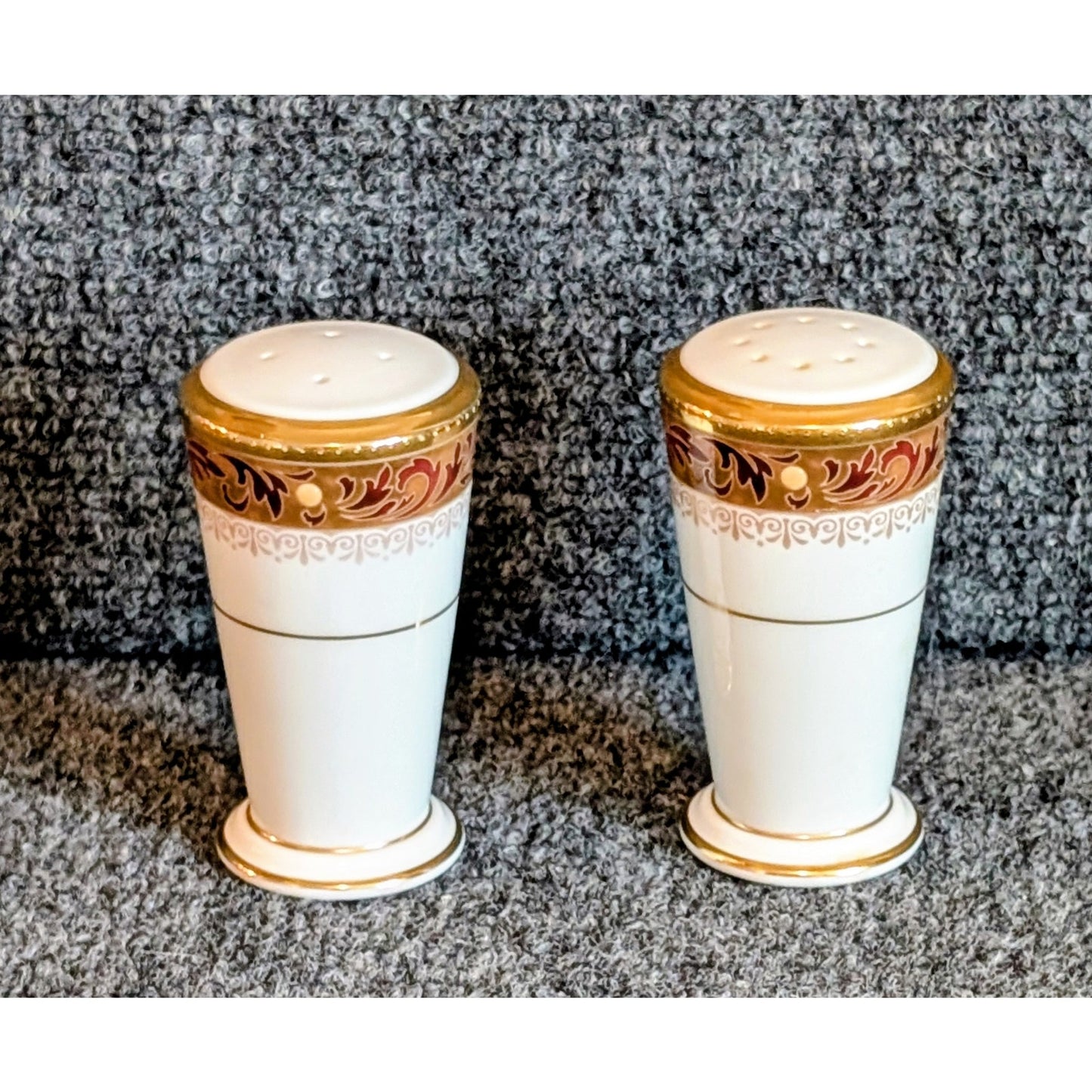 Noritake Xavier Gold Salt & Pepper Shaker Bone China Set