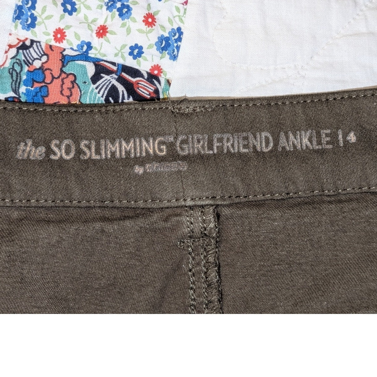 Chico's So Slimming Girlfriend Ankle Dark Olive Pant Chico's Size 4 (US XXL)