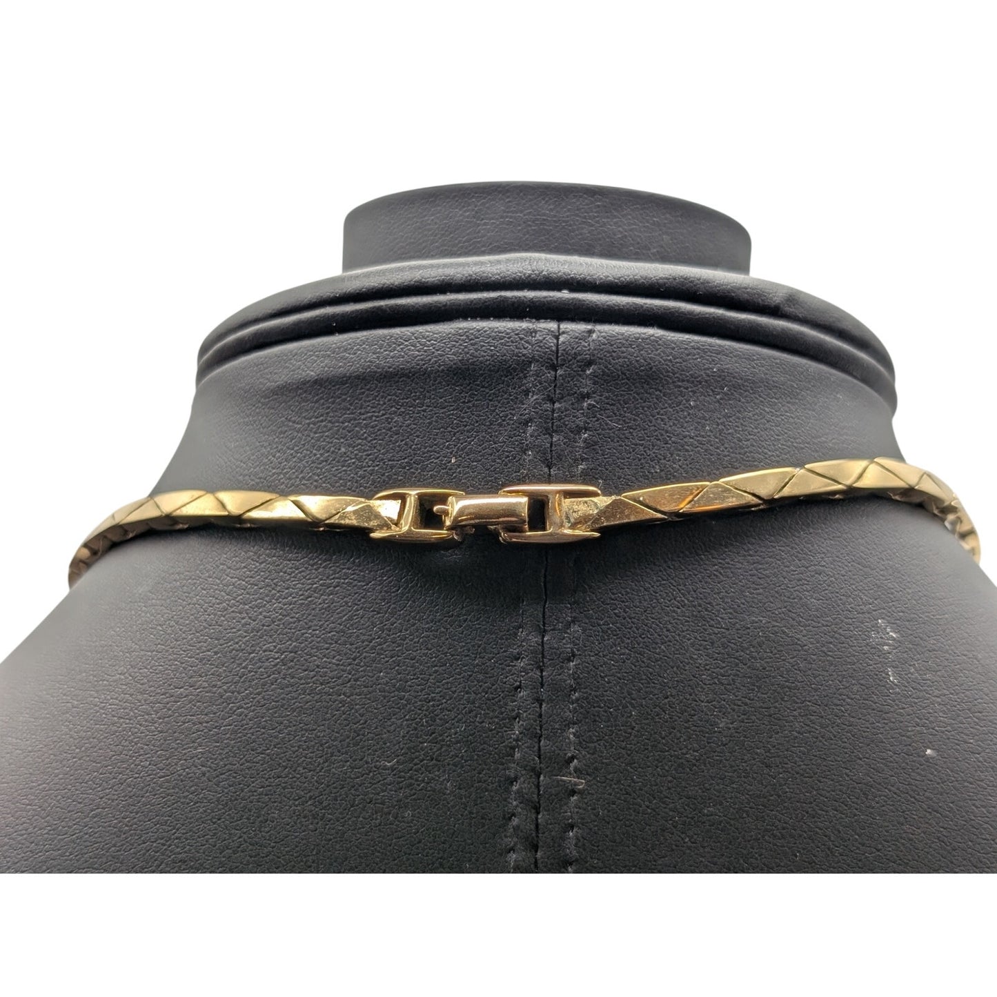 Vintage Napier Polished Gold Tone V Link Choker 15" Necklace