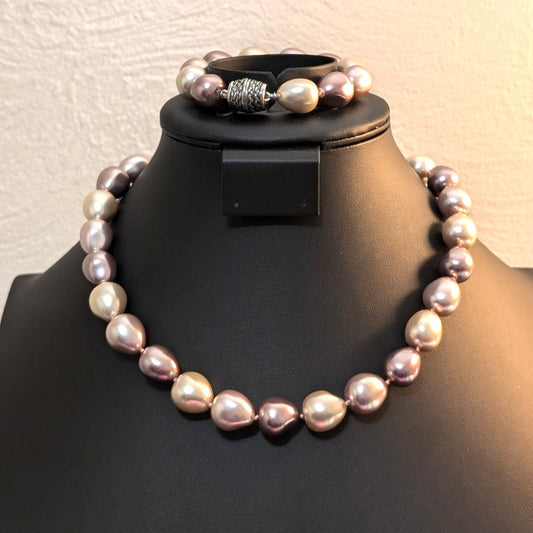 Lavender Cream Large Chunky Faux Pearl Magnetic Clasp Necklace & Bracelet Set
