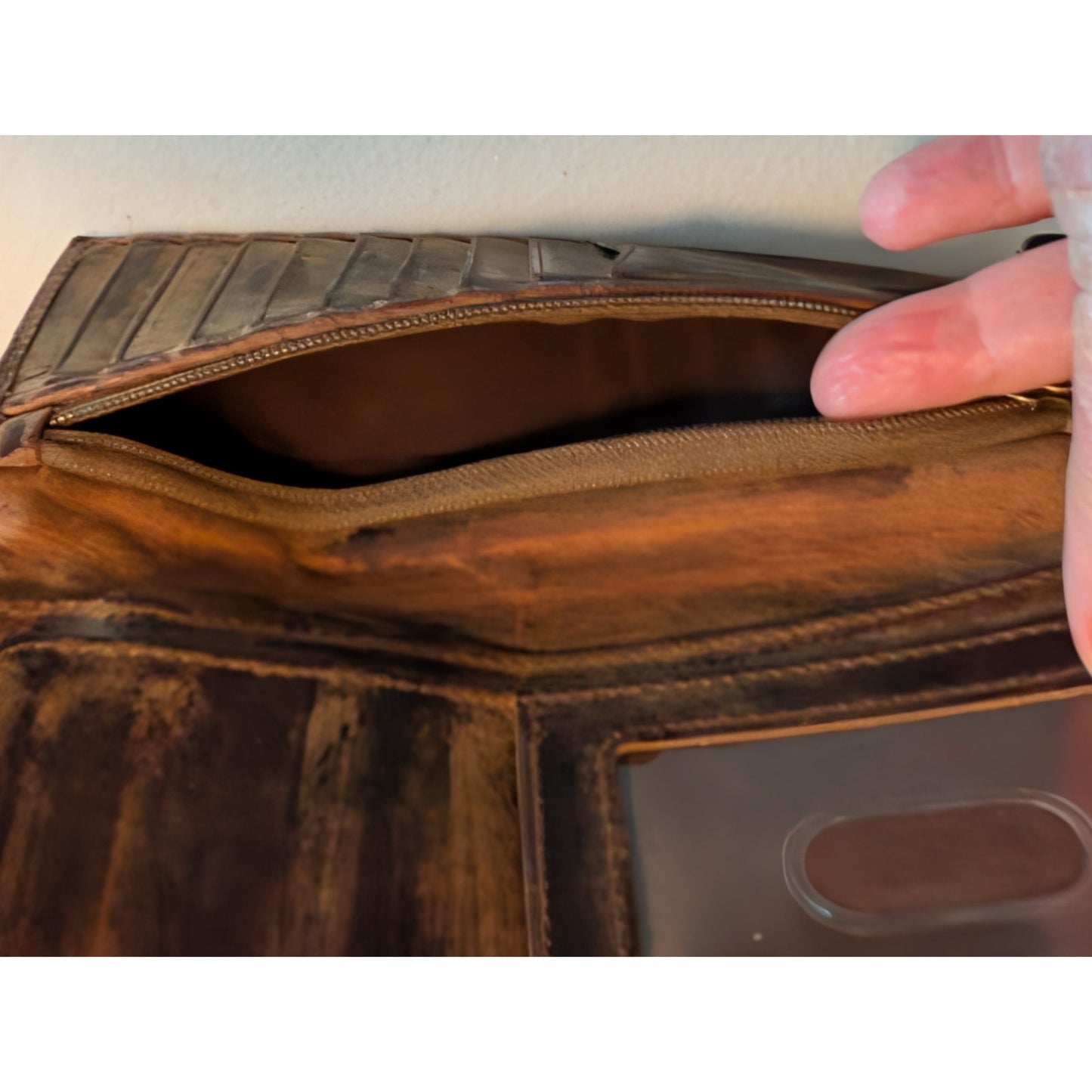 Guitar Embossed Distressed RFID Block Protection Brown Genuine Leather Wallet