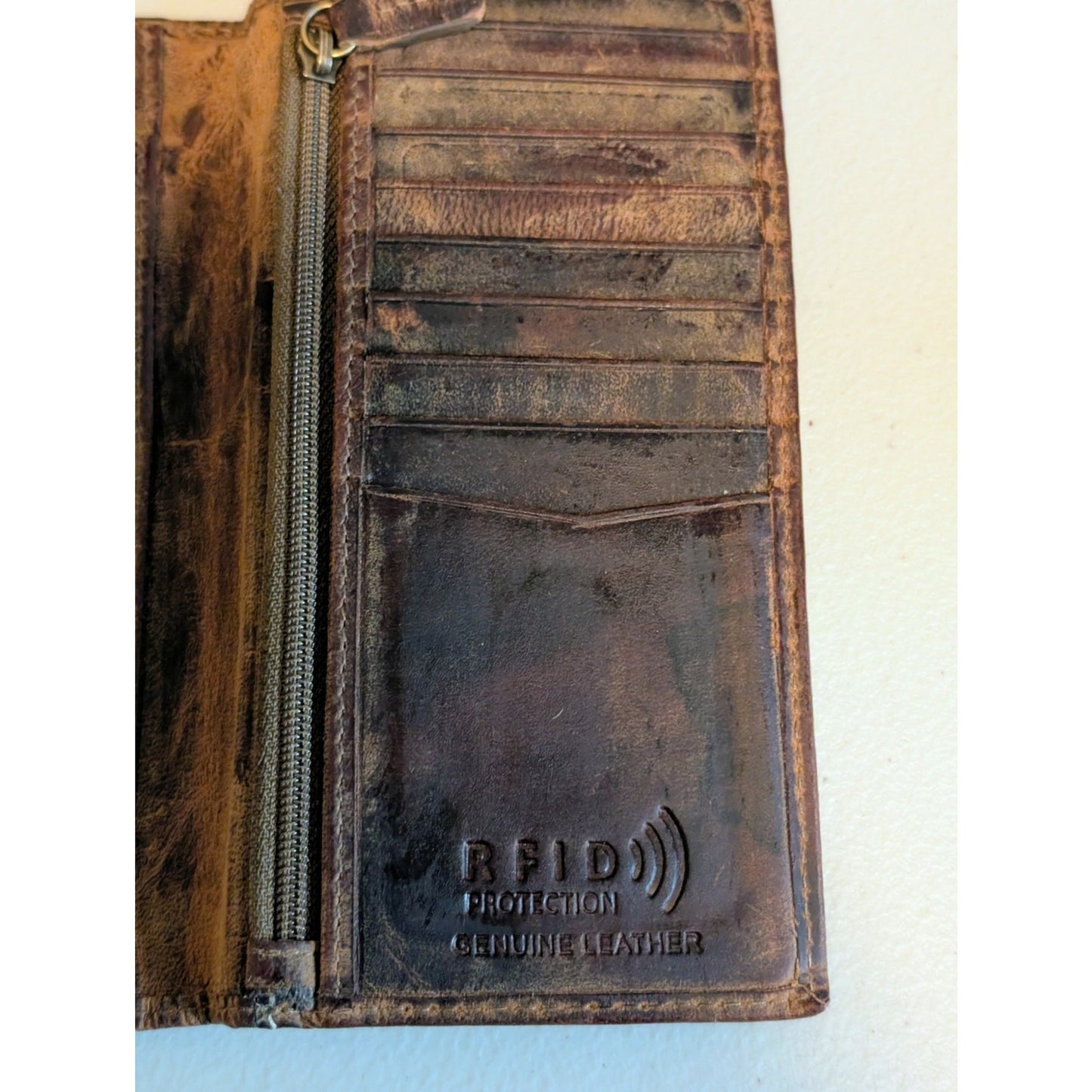 Guitar Embossed Distressed RFID Block Protection Brown Genuine Leather Wallet