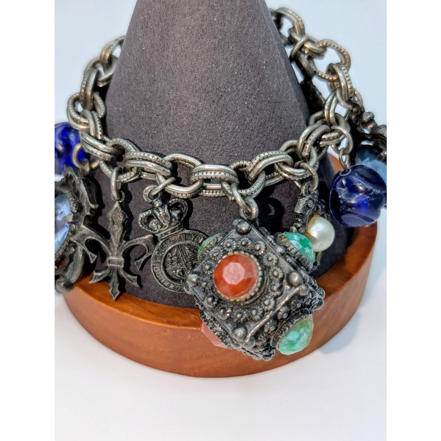 Vintage Silver Toned Fold Over Clasp Etruscan Heraldic Fob Chunky Charm Bracelet