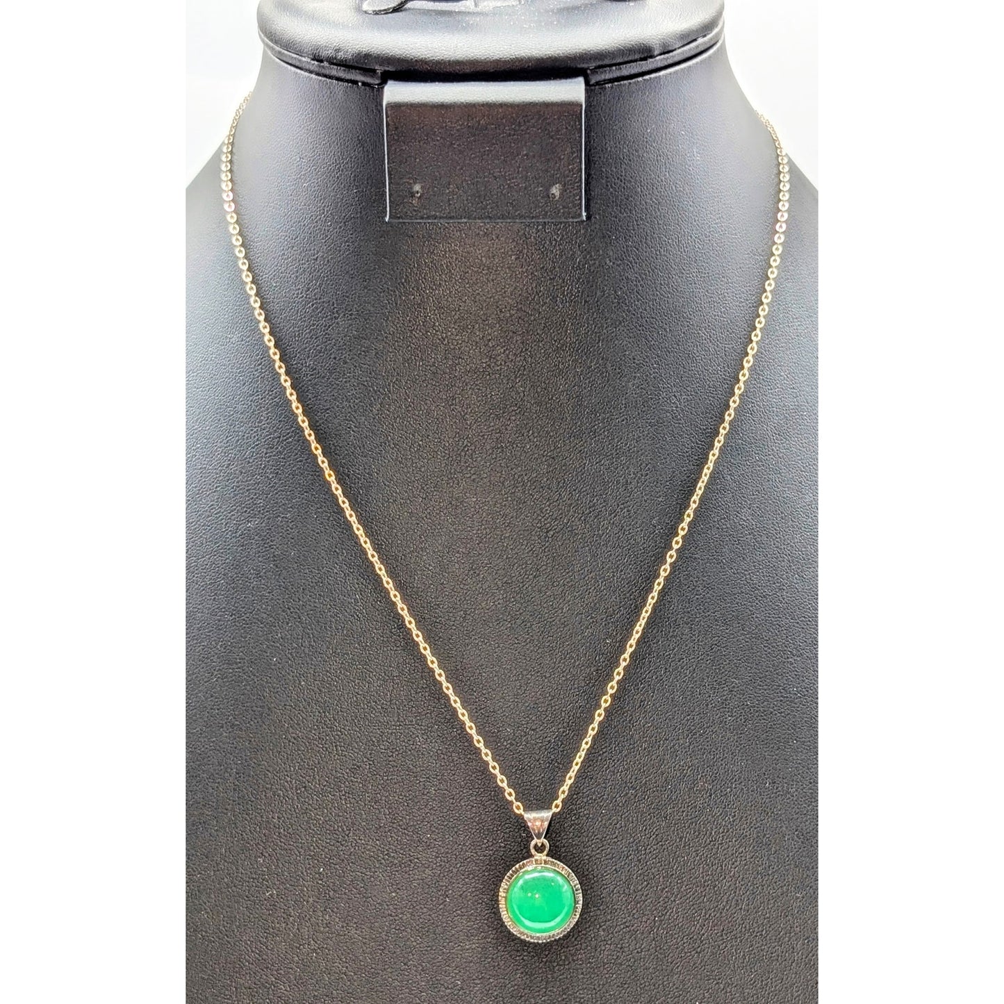 VTG 925 Sterling Silver Tests as Jadeite Green Stone Box Chain 18" Necklace