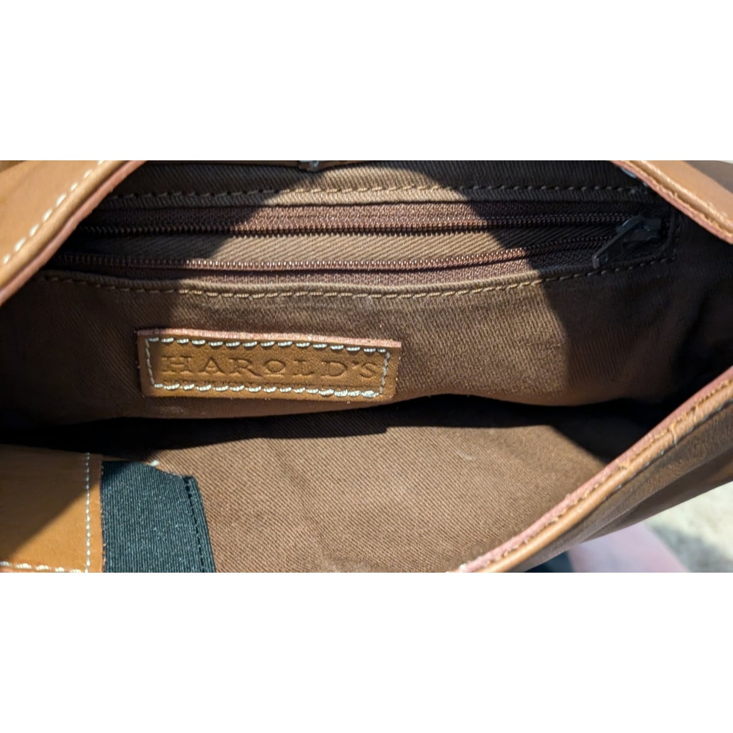 Harold's Made in Italy Genuine Soft Leather Tan Equestrian Vibe Shoulder Bag