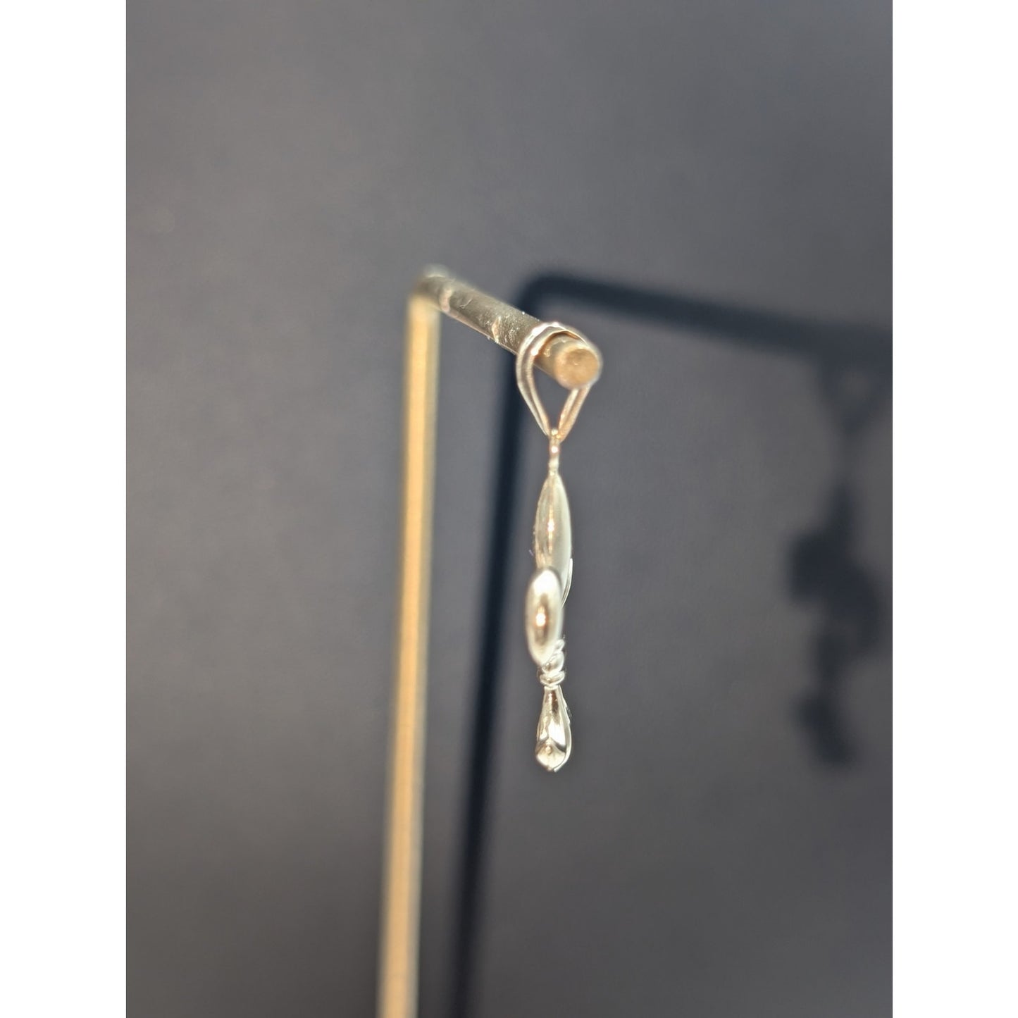 Jacmel 14K Yellow Gold Fleur-de-Lis Pendant .6 Grams