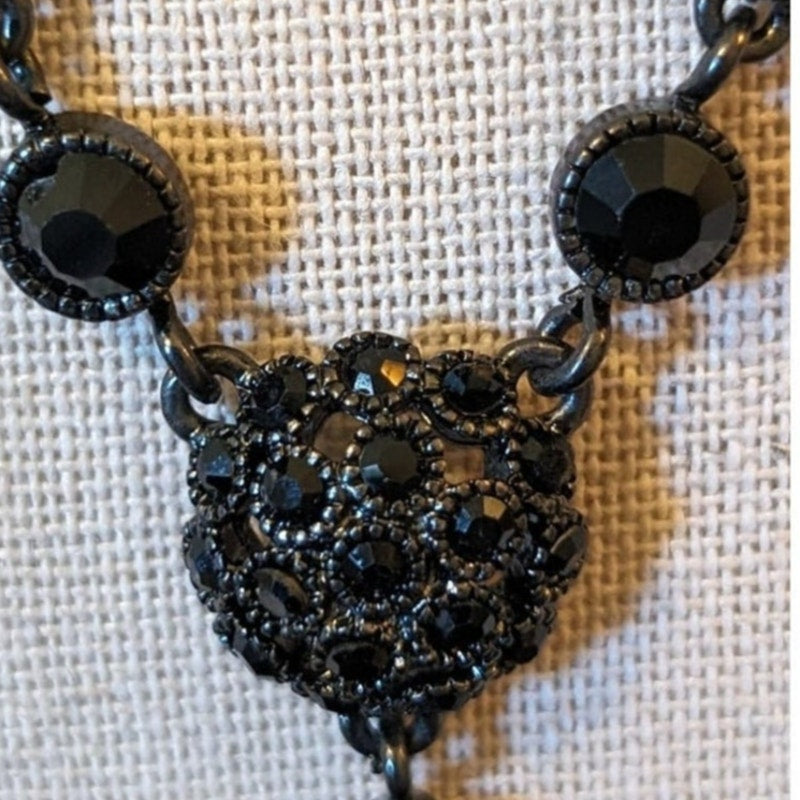Black Crystal Bead Gun Metal 'Y' Drop 17"-19" Necklace