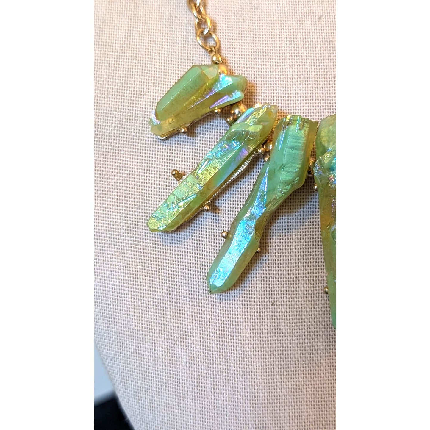 Green Sparkle Resin Crystal Prism Points Gold Tone Statement 19-22" Necklace