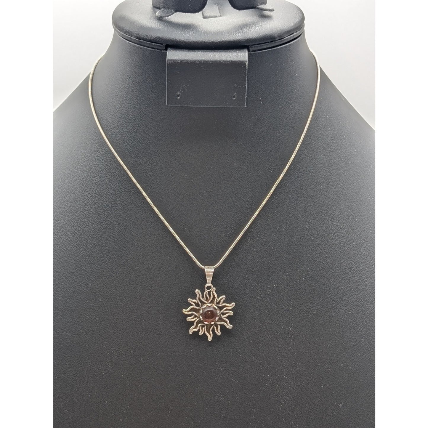 Vtg 925 Sterling Silver Amber Color Stone Sunburst Pendant 16" Chain Necklace