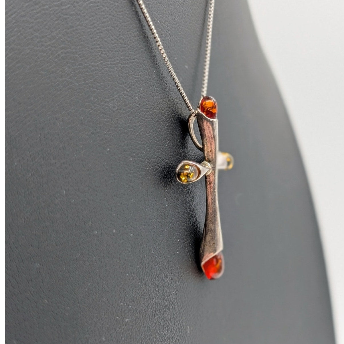 Vintage Baltic Amber 925 Sterling Silver Cross Pendant 18" Chain Necklace