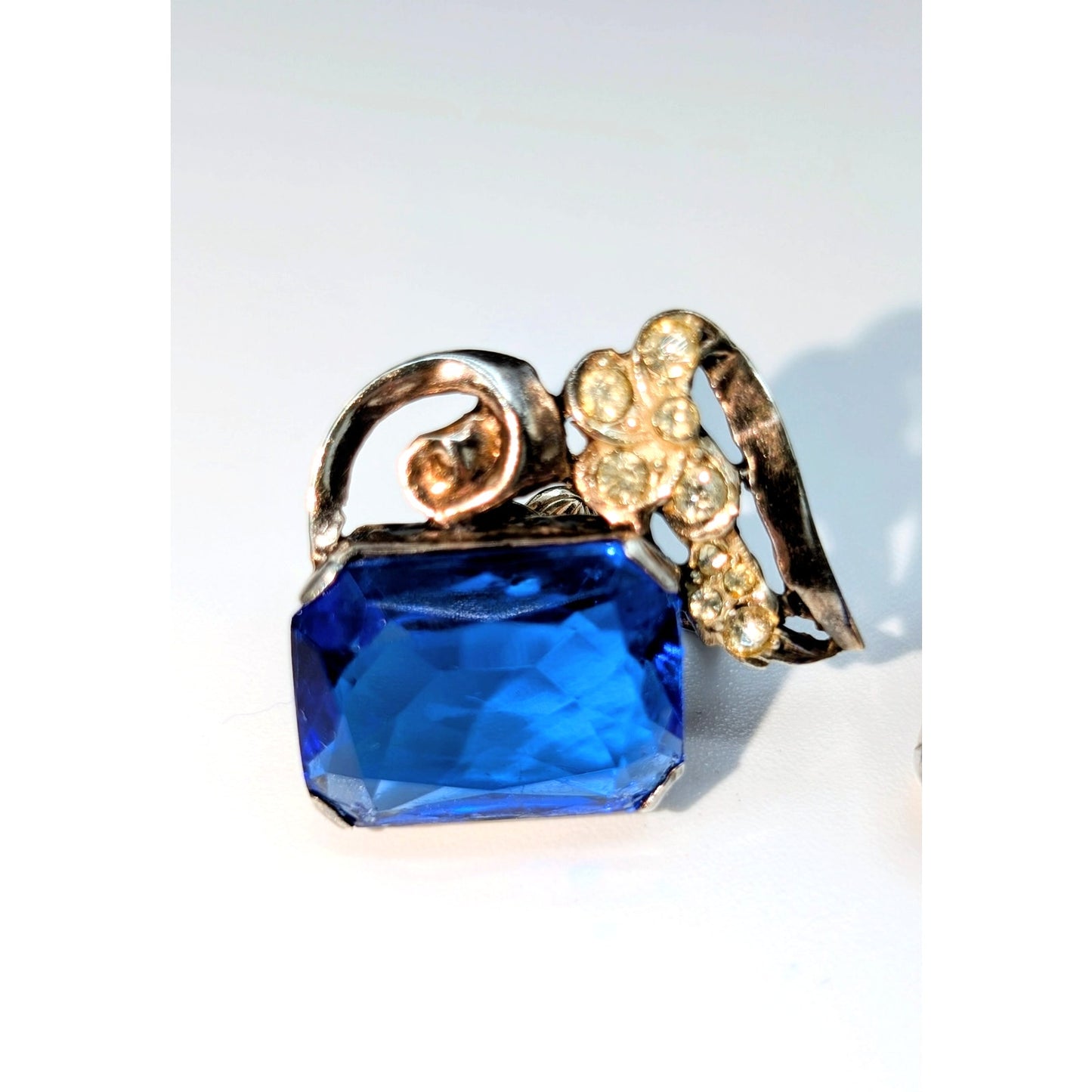 Vintage Large Blue Glass & Rhinestone Faded Gold Tone Clip On Earrings