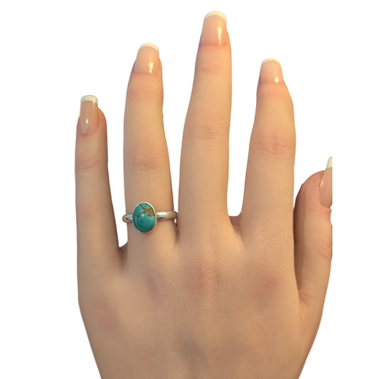 Vintage 925 Sterling Silver Bezel Set Oval Turquoise Ring Size 6.25