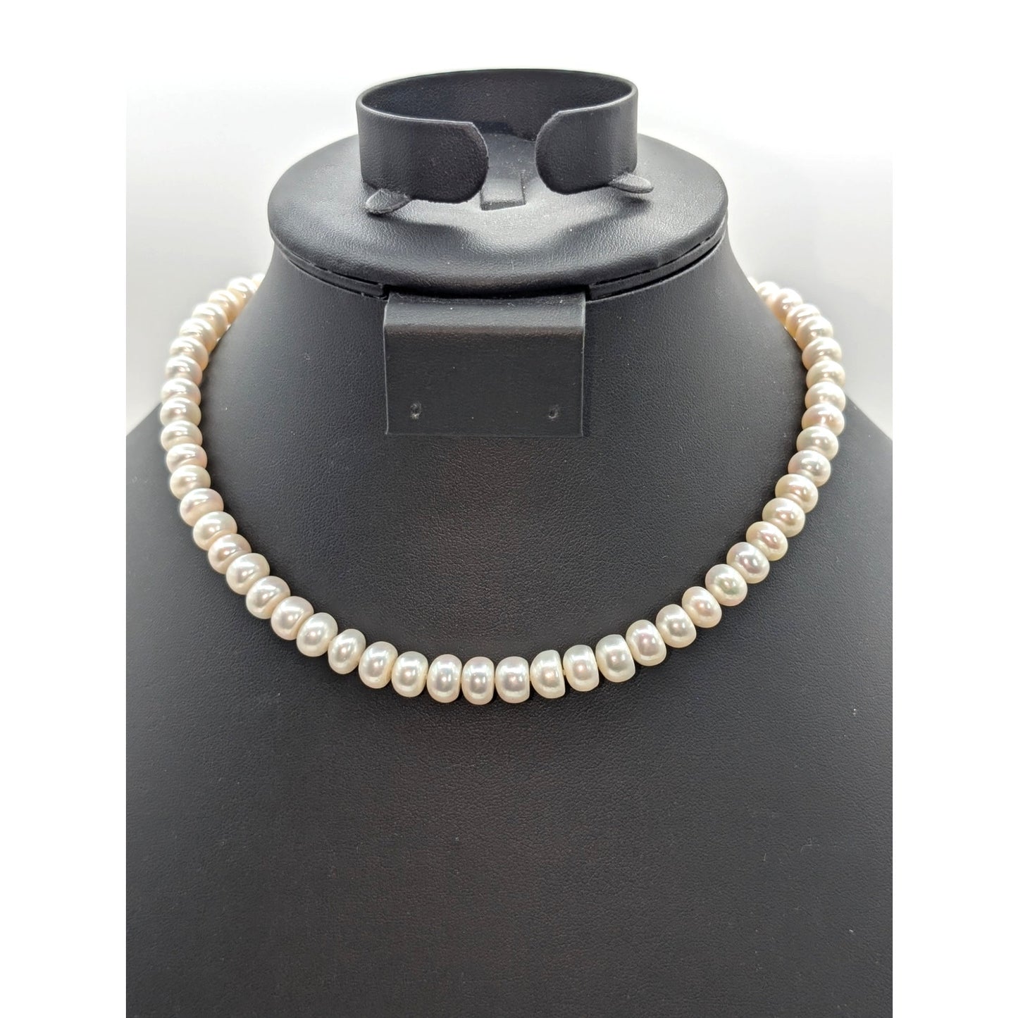 VTG Genuine Large Coin Freshwater Knotted Pearl Strand Gold Tone Slide In Clasp