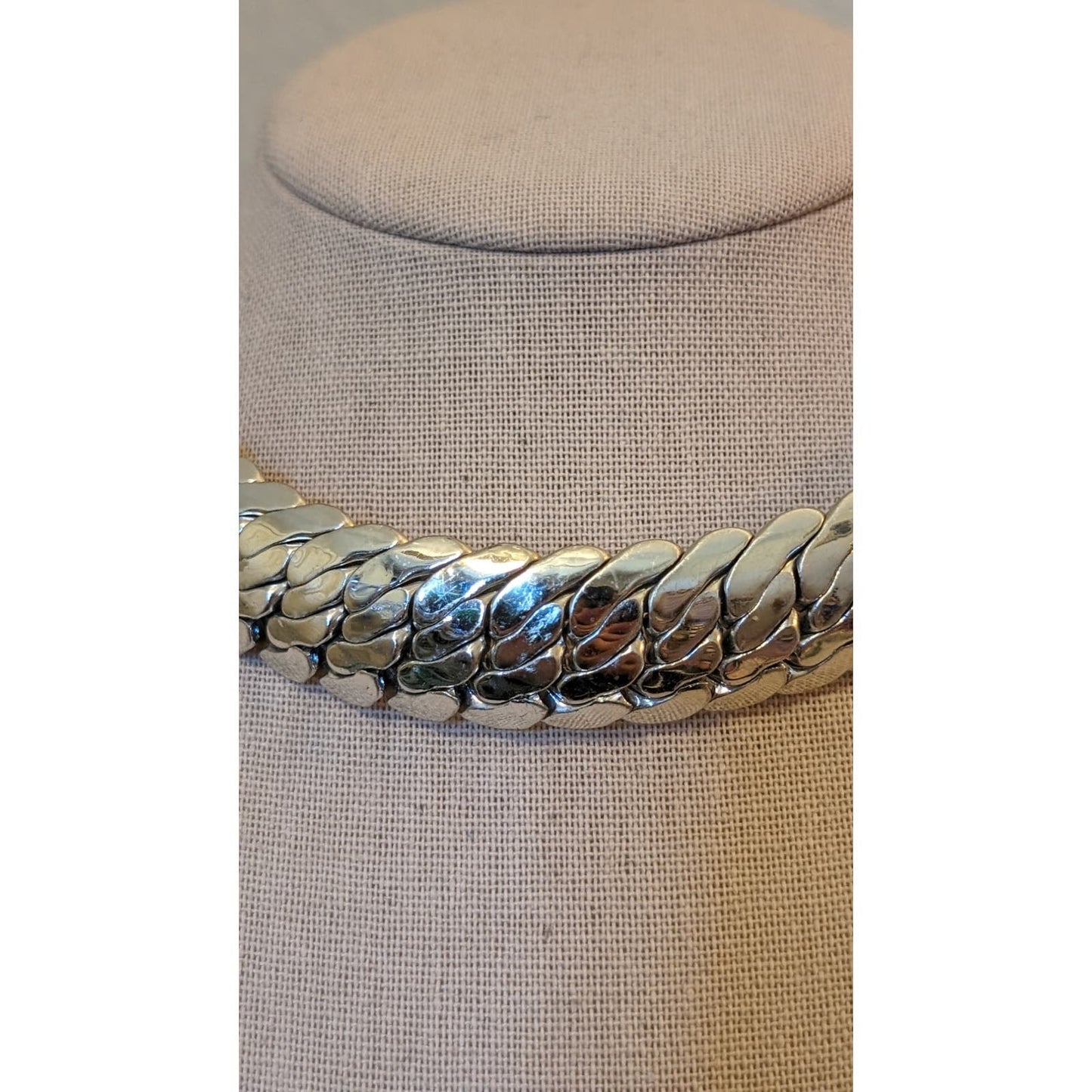 Vintage 1" Wide Silver Tone Hook Clasp Choker
