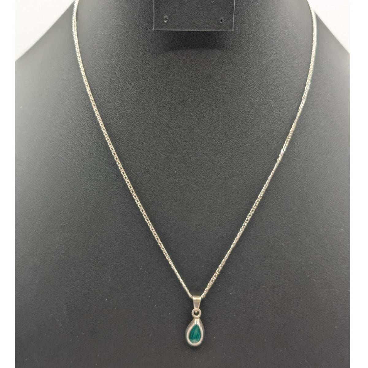 Vintage 925 Sterling Silver Malachite Teardrop Pendant 20" Chain Necklace