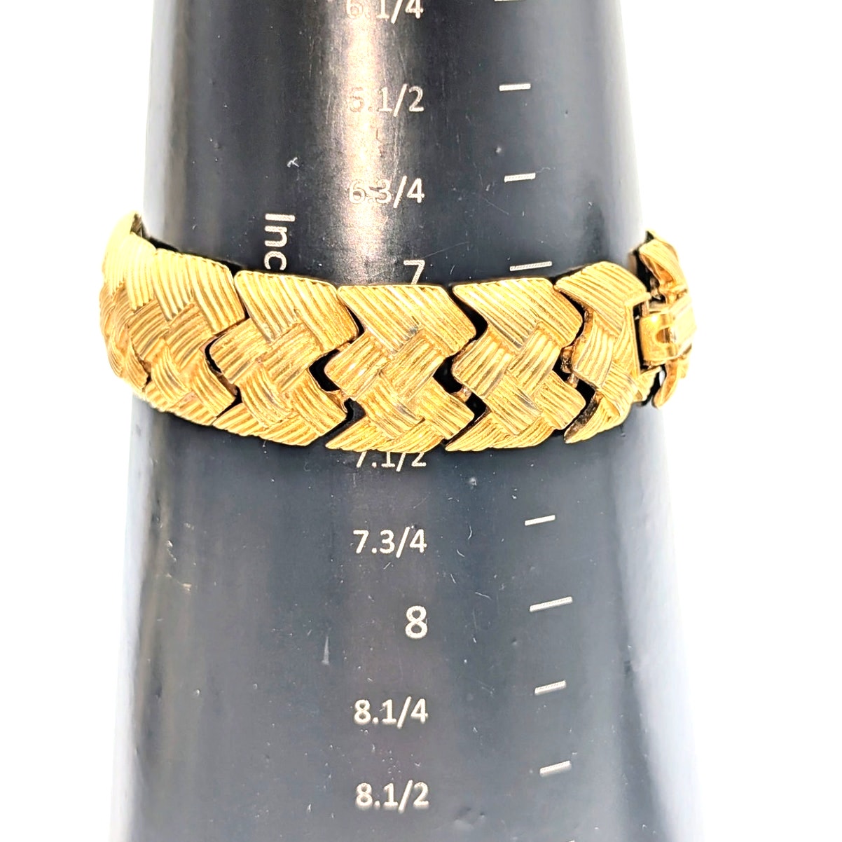 Vtg Brushed Gold Tone Made in USA Articulated Station Basketweave Style Bracelet