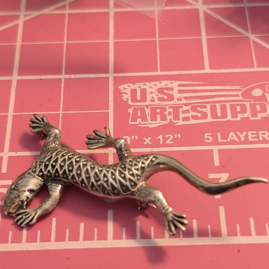 Vintage Solid Cast 925 Sterling Silver Lizard Brooch