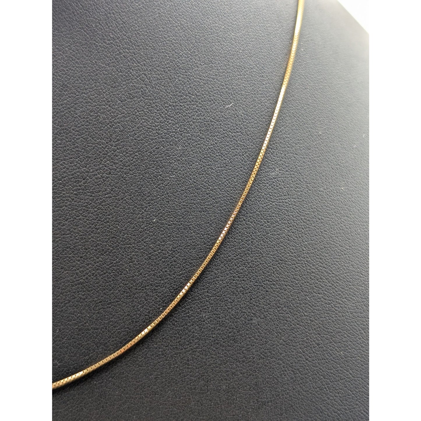 Vintage 14K Yellow Gold Box Chain Necklace 1.41g