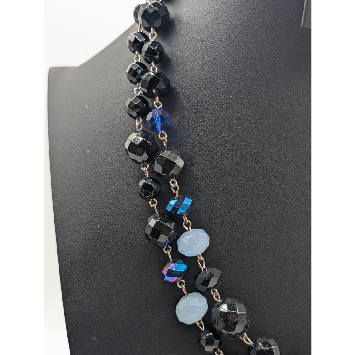 White House Black Market Faceted Glass Blue/Black AB Crystal Bead Necklace