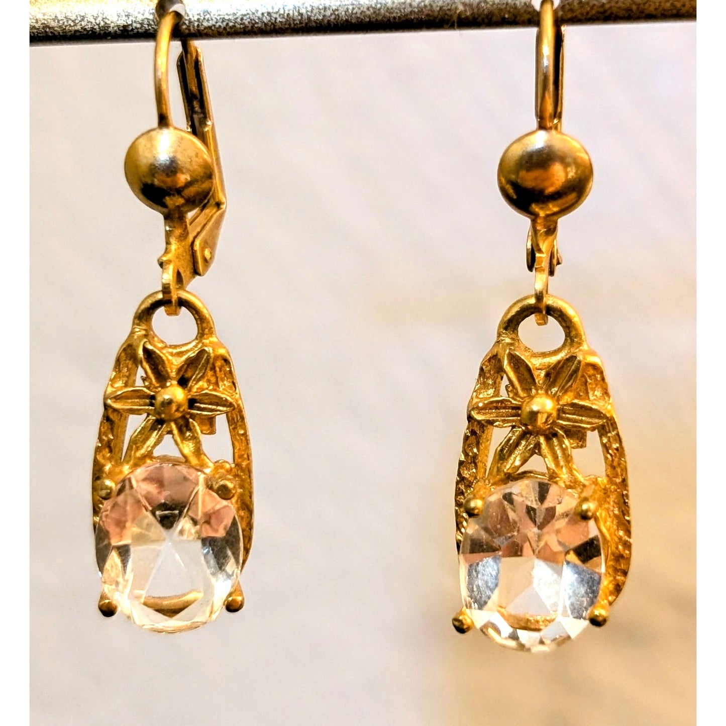 VTG Gold Tone 1-3/8" Dangle Lever Back Large Oval Crystal Earrings