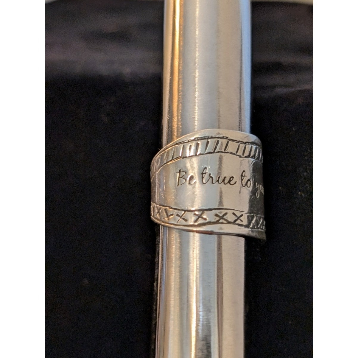 SILPADA 925 Sterling Silver Israel BE TRUE TO YOUR DREAMS Cigar Band Ring Sz 6.5