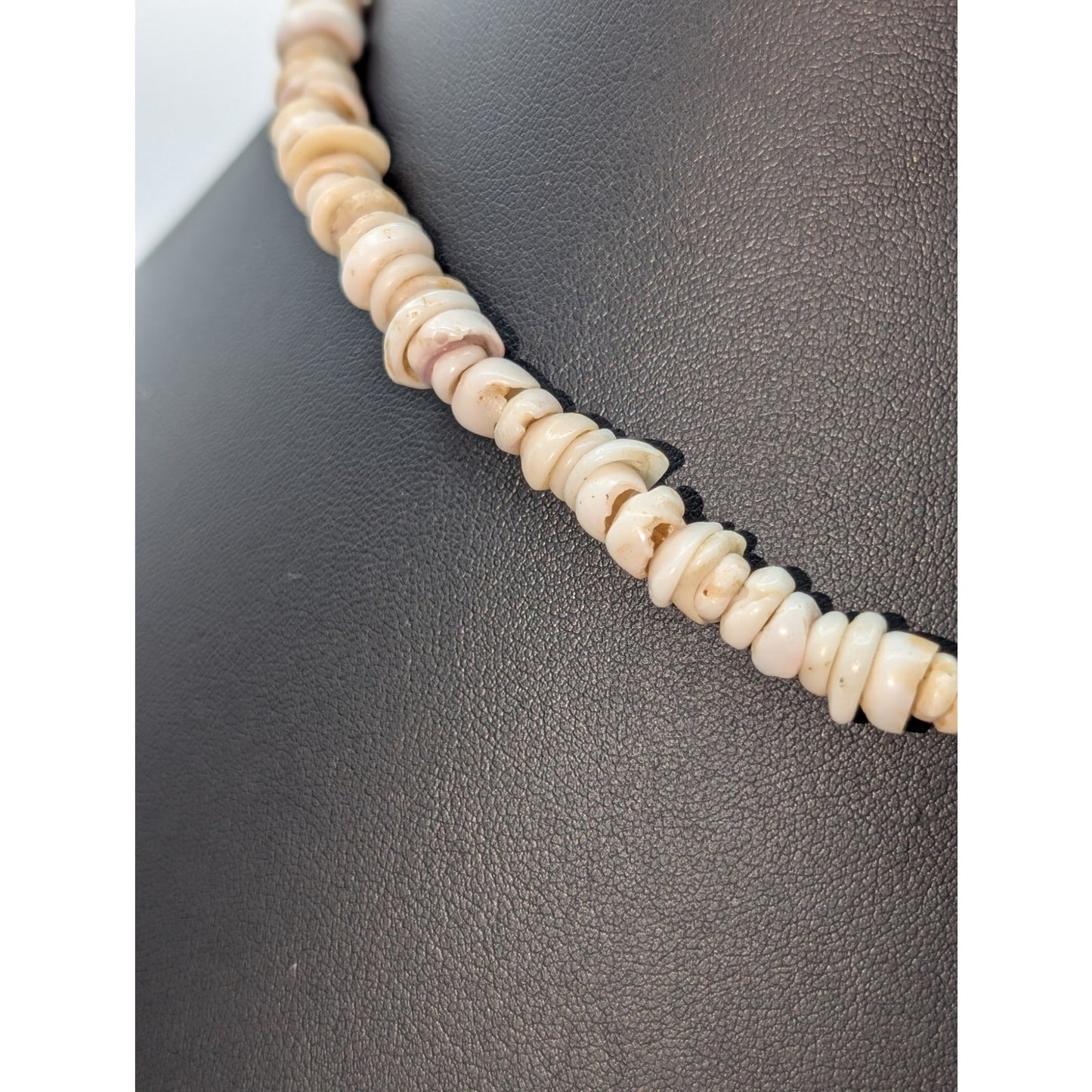 Vintage Genuine Puka Shell 16.5" Barrel Clasp Necklace