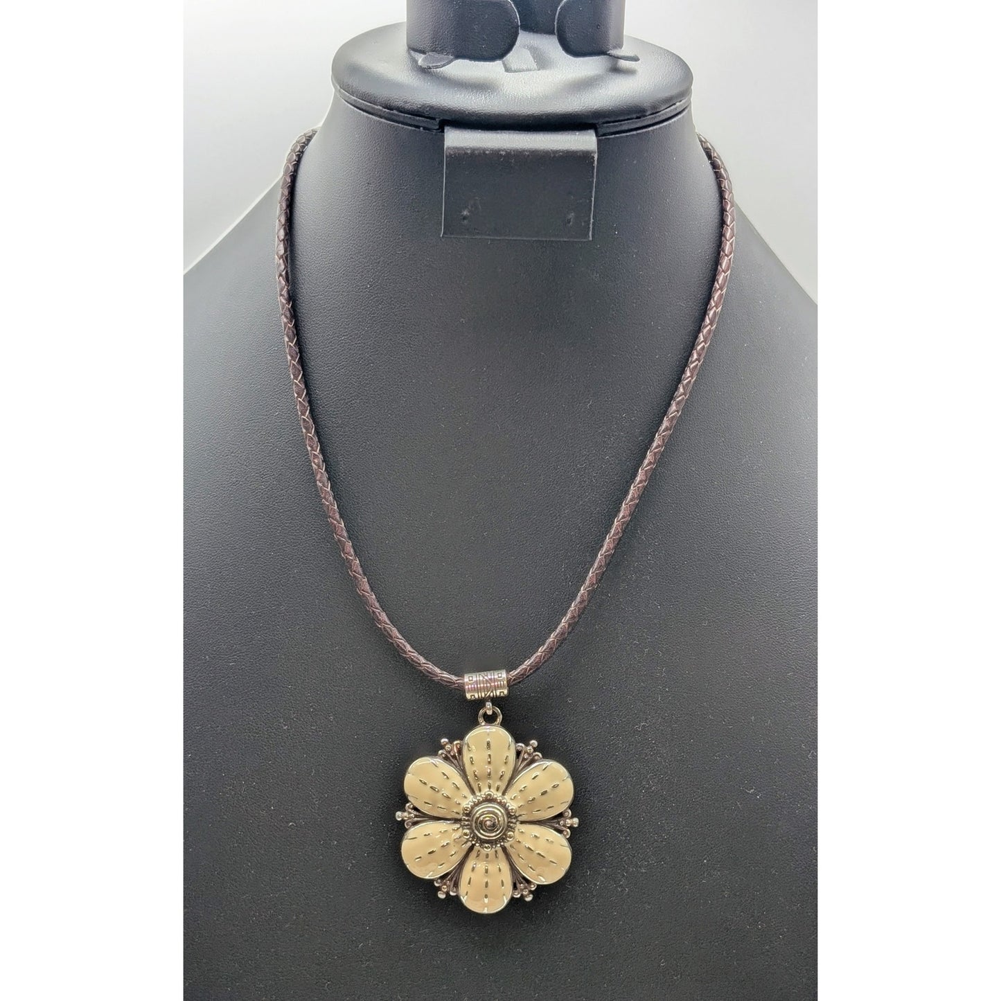 Brighton Rare "Safari Flower" Enamel Pendant Brown Leather 17"-19" Necklace