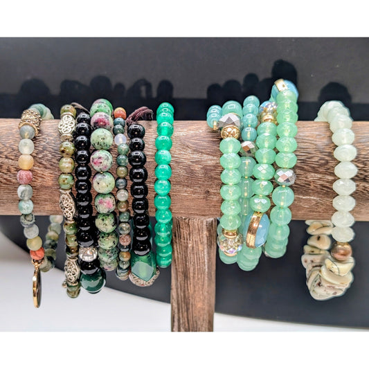 Lot of Nine Green Theme Stone & Glass Bead Bracelets