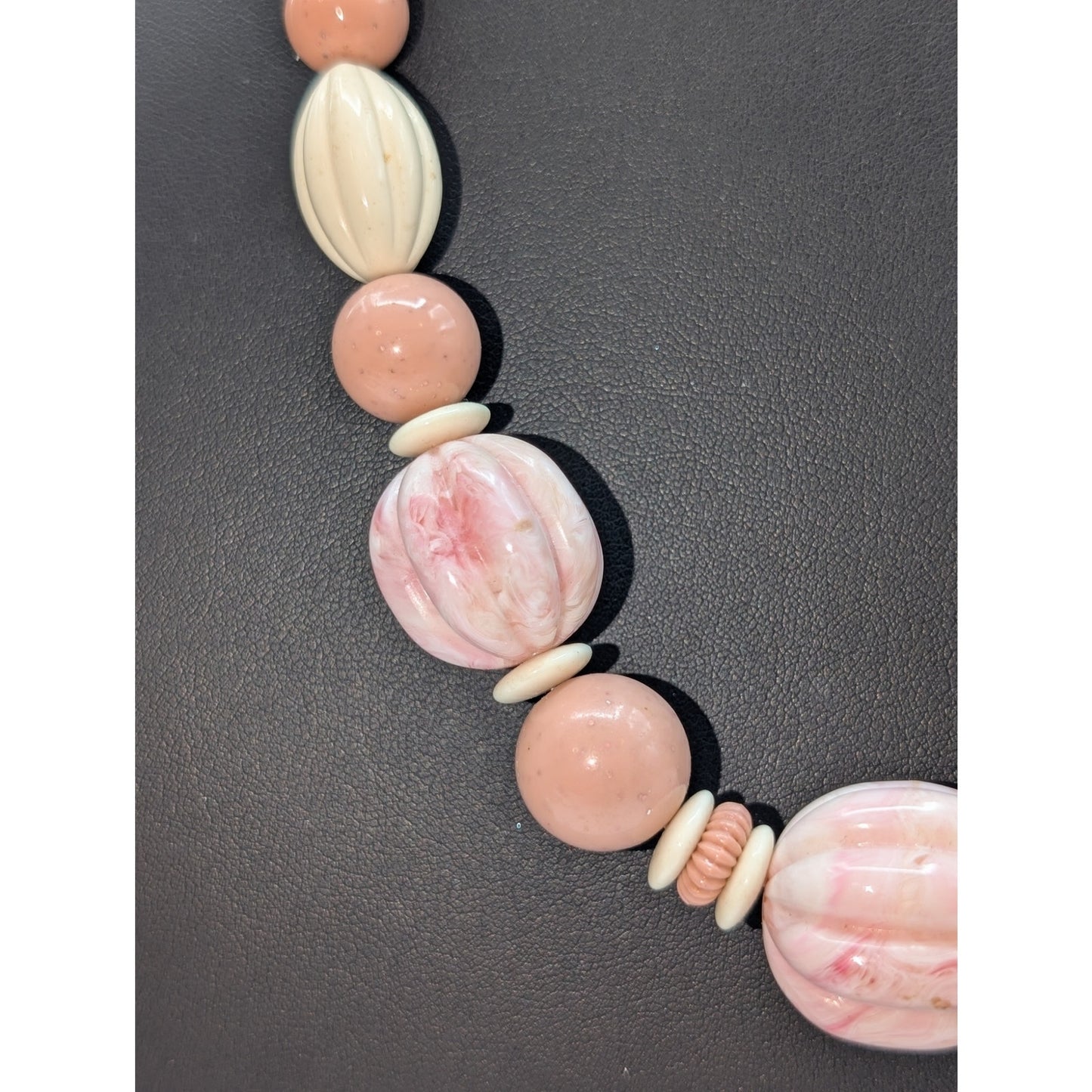 Avon VTG 1988 Burst of Spring Pink Cream Dusty Rose Swirl Bead 28.5" Necklace